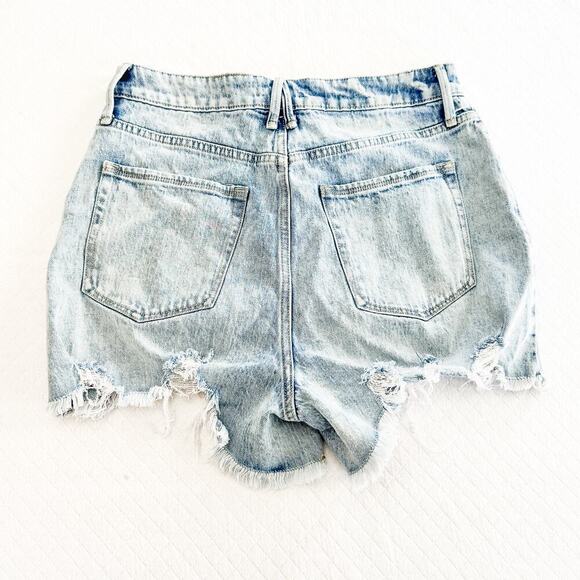 Good American Acid Wash Frayed Hem Denim Jean Shorts GBS991T Blue649 Size 8 / 29 - Picture 2 of 6